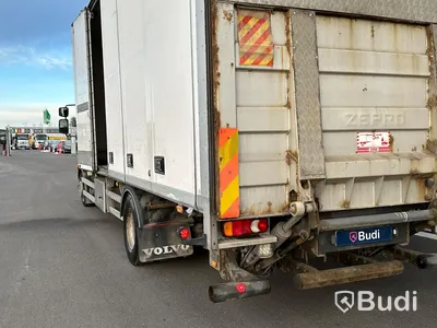 Lastbil Volvo FL 260 4x2 | 2010 | Skåp Arka - EXPORT