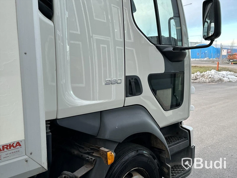 Lastbil Volvo FL 260 4x2 | 2010 | Skåp Arka - EXPORT