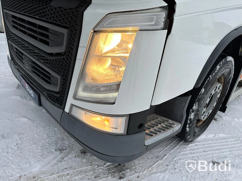 Lastbil Volvo FH460 6x2 | Ekeri | Öppningsbar sida | ADR