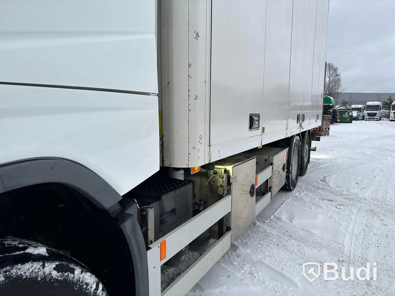 Lastbil Volvo FH460 6x2 | Ekeri | Öppningsbar sida | ADR