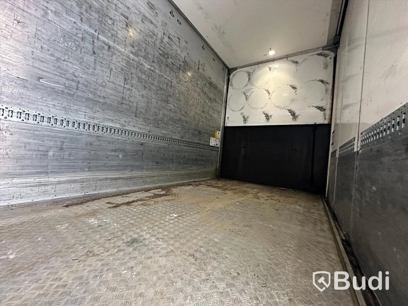 Lastbil Volvo FH460 6x2 | Ekeri | Öppningsbar sida | ADR