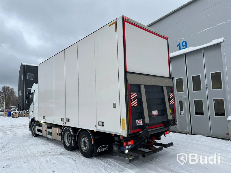Lastbil Volvo FH460 6x2 | Ekeri | Öppningsbar sida | ADR