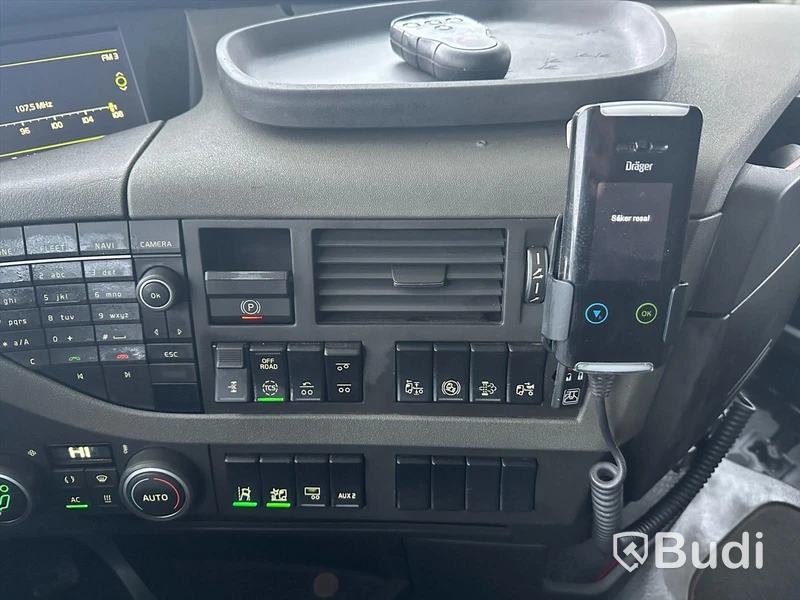 Lastbil Volvo FH460 6x2 | Ekeri | Öppningsbar sida | ADR