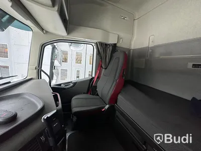Lastbil Volvo FH460 6x2 | Ekeri | Öppningsbar sida | ADR