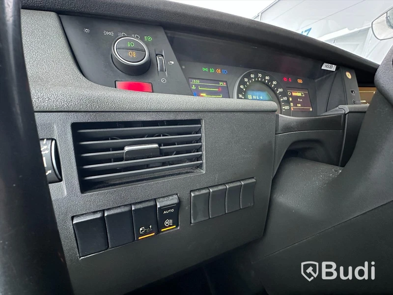 Lastbil Volvo FH460 6x2 | Ekeri | Öppningsbar sida | ADR