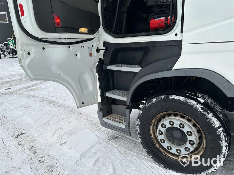 Lastbil Volvo FH460 6x2 | Ekeri | Öppningsbar sida | ADR