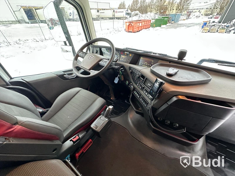 Lastbil Volvo FH460 6x2 | Ekeri | Öppningsbar sida | ADR