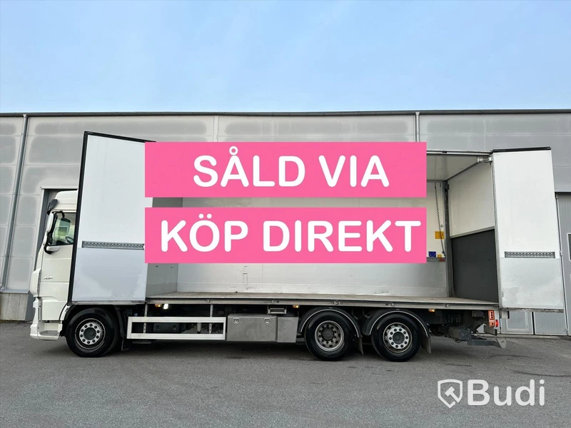 Lastbil DAF XF 530 med PLS skåp | 84026km | Öppningsbarsida- SÅLD