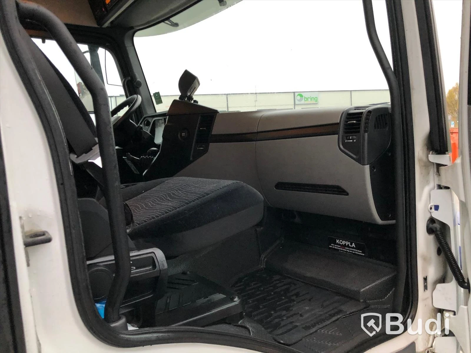 Lastbil Mercedes-Benz Antos | Fastskåp | Euro6