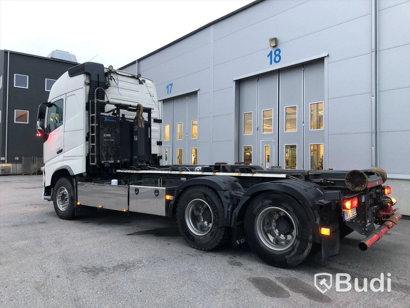 Lastbil Volvo FH 6x2 Hiab lastväxlare Euro5 (Miljözon TOM 2021-07-12)