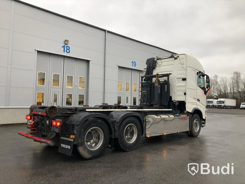 Lastbil Volvo FH 6x2 Hiab lastväxlare Euro5 (Miljözon TOM 2021-07-12)