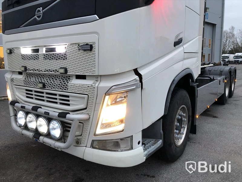 Lastbil Volvo FH 6x2 Hiab lastväxlare Euro5 (Miljözon TOM 2021-07-12)
