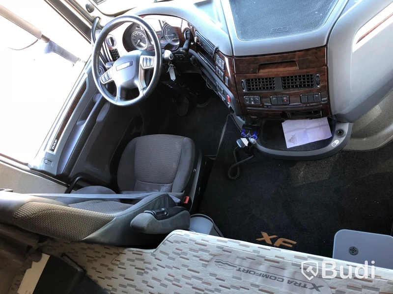 LASTBIL DAF XF530 3,9 HJULBAS MED HYDRAULIK