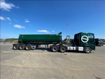 Lastbil Volvo FH12 540 6x4 med Sörling Dumper