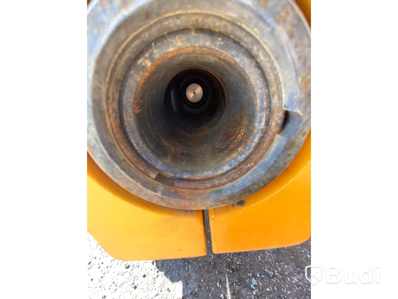 Kranarm med hydraulhammare