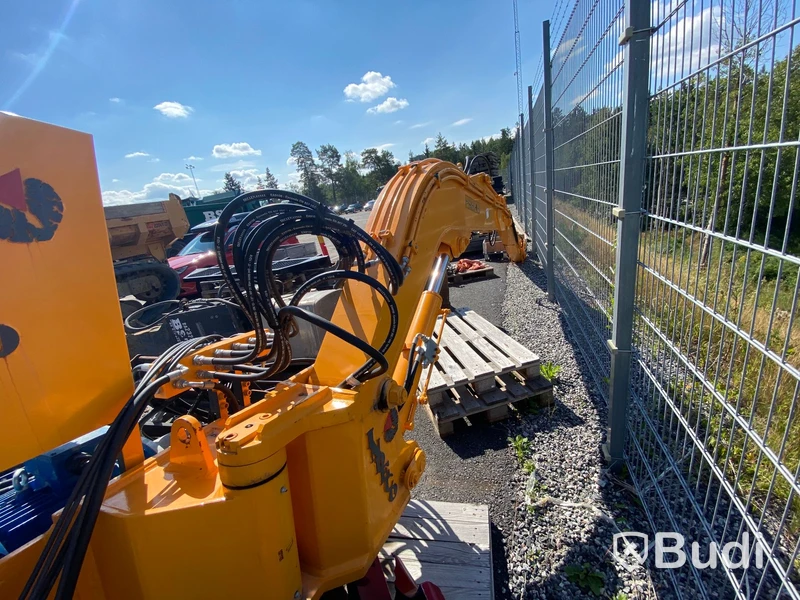 Kranarm med hydraulhammare