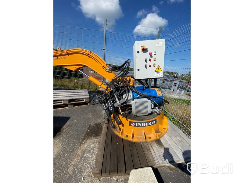 Kranarm med hydraulhammare