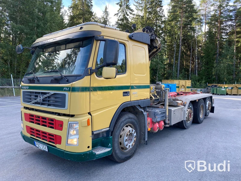 Lastbil Volvo FM380 8x2 kran och lastväxlare Palfinger