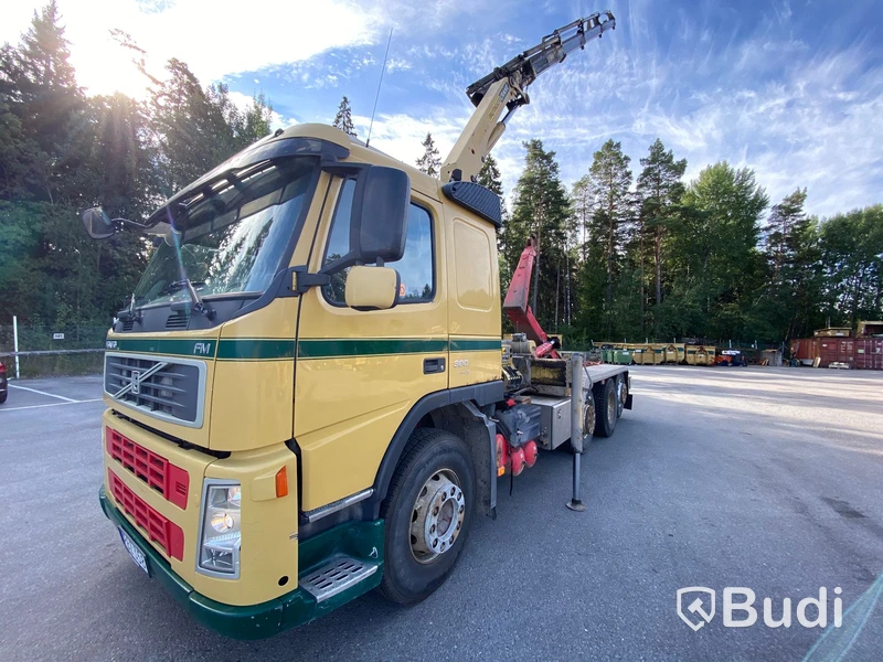 Lastbil Volvo FM380 8x2 kran och lastväxlare Palfinger