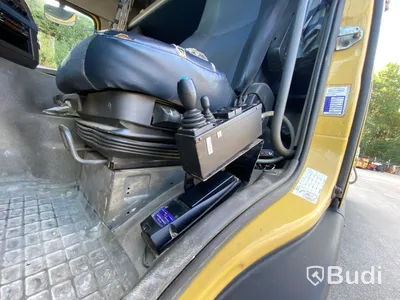 Lastbil Volvo FM380 8x2 kran och lastväxlare Palfinger