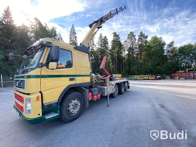 Lastbil Volvo FM380 8x2 kran och lastväxlare Palfinger