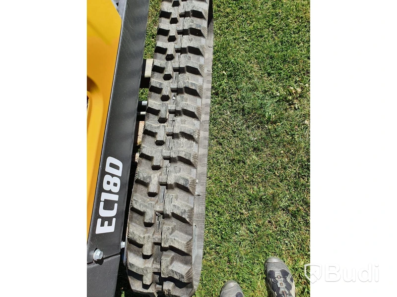 Minigrävare Volvo EC18D -2018, 90h med skopor samt Indespension LTD släp
