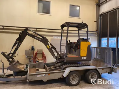 Minigrävare Volvo EC18D -2018, 90h med skopor samt Indespension LTD släp