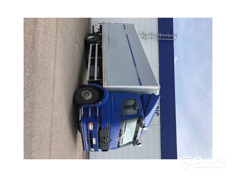 ULR075 Lastbil Mercedes Benz Atego 1833 Fast skåp