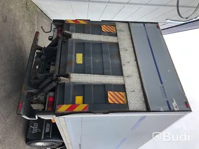 ULR075 Lastbil Mercedes Benz Atego 1833 Fast skåp