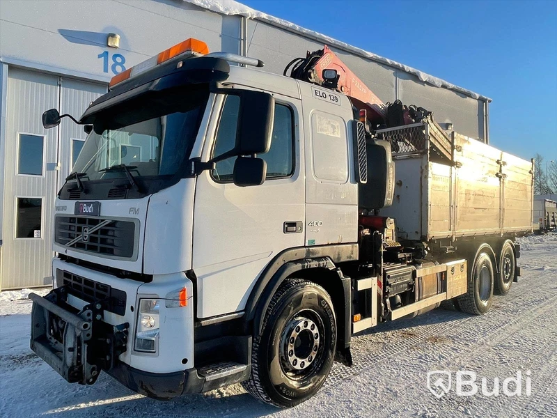 Lastbil Volvo FM-400 Fassi F235XP Plogförberedd