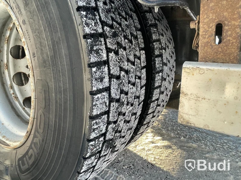 Lastbil Volvo FM-400 Fassi F235XP Plogförberedd
