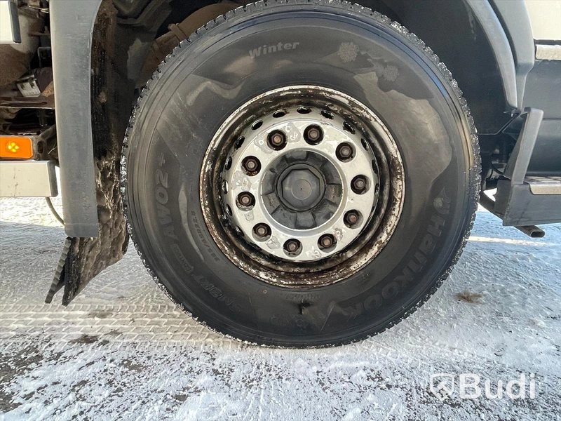 Lastbil Volvo FM-400 Fassi F235XP Plogförberedd
