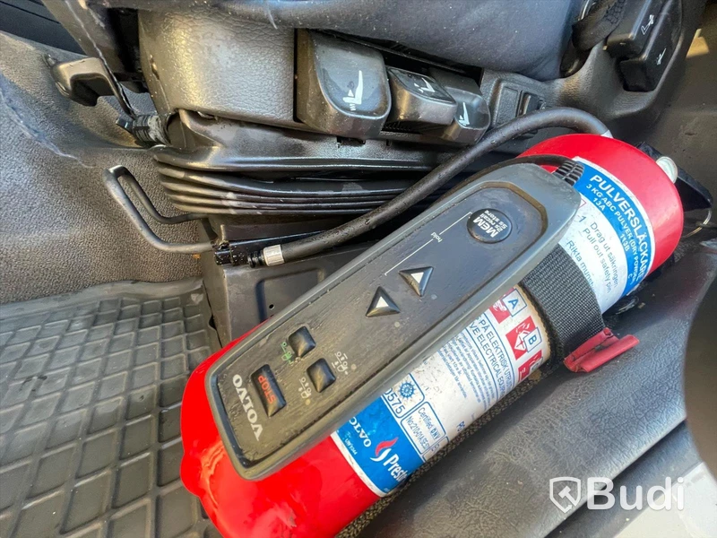 Lastbil Volvo FM-400 Fassi F235XP Plogförberedd