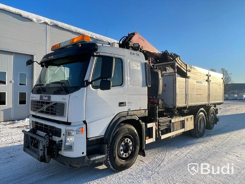 Lastbil Volvo FM-400 Fassi F235XP Plogförberedd