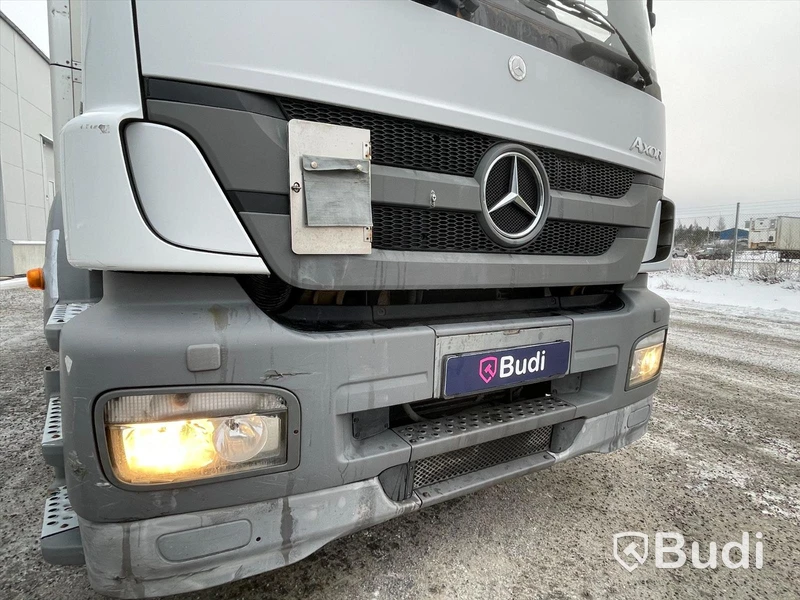 Lastbil Mercedes-Benz Axor 1824| Höj&Sänk SKAB
