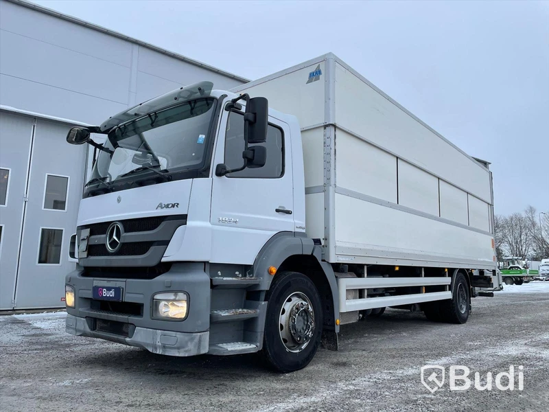 Lastbil Mercedes-Benz Axor 1824| Höj&Sänk SKAB
