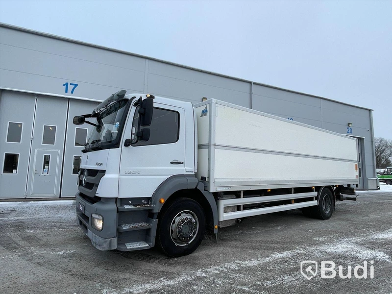 Lastbil Mercedes-Benz Axor 1824| Höj&Sänk SKAB