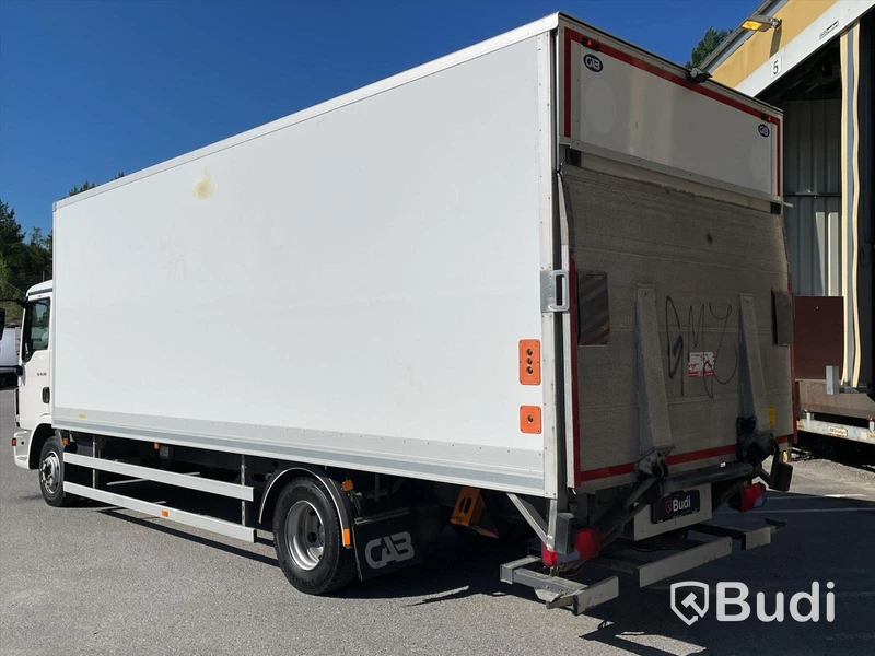Lastbil Mercedes-Benz Axor 1824| Höj&Sänk SKAB