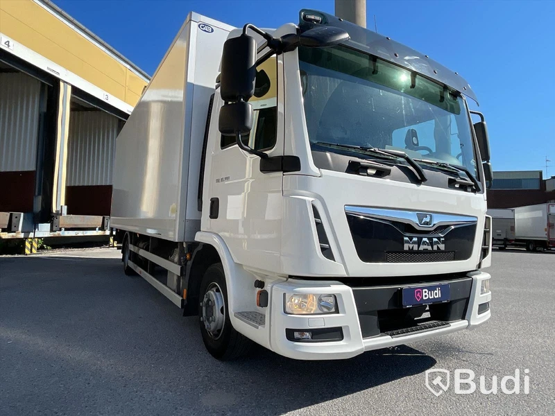 Lastbil Mercedes-Benz Axor 1824| Höj&Sänk SKAB