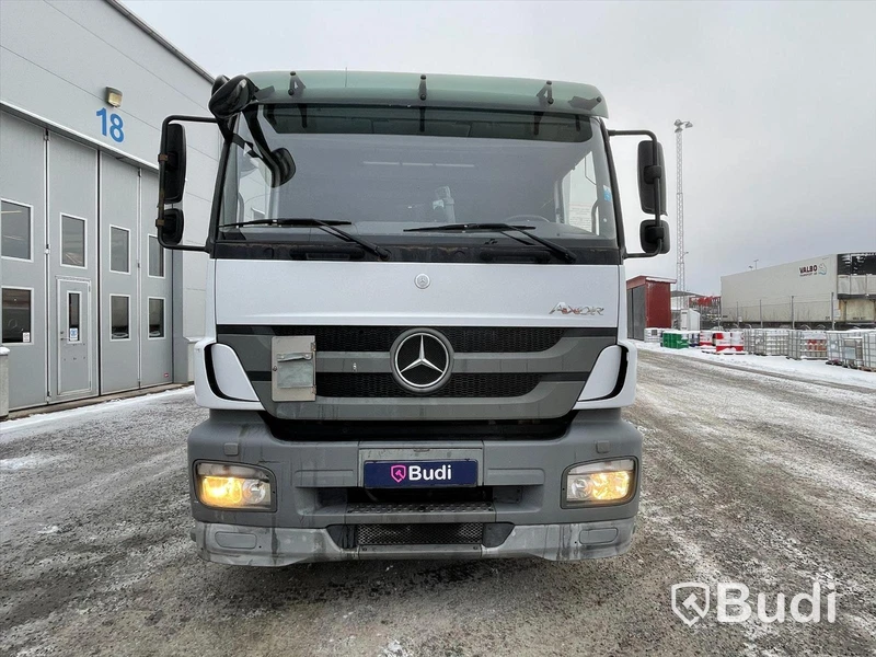 Lastbil Mercedes-Benz Axor 1824| Höj&Sänk SKAB
