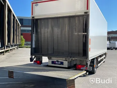 Lastbil Mercedes-Benz Axor 1824| Höj&Sänk SKAB