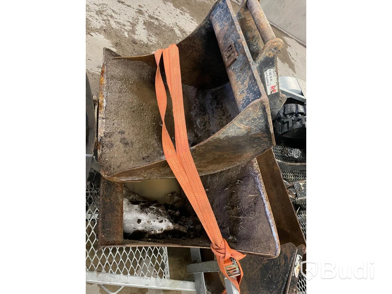 Grävmaskin Bobcat E20 | tre skopor | Tillhörande släp