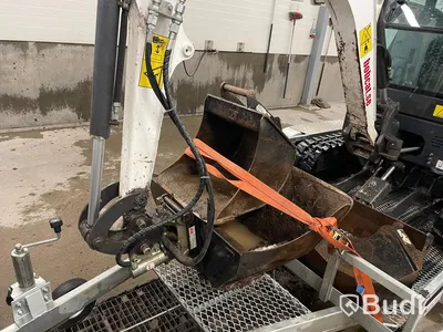 Grävmaskin Bobcat E20 | tre skopor | Tillhörande släp