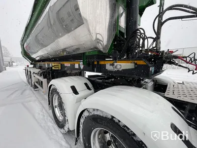 Lastbil DAF XF 530 SSC med schakttrailer/isolerad för asfalt