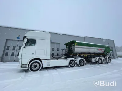 Lastbil DAF XF 530 SSC med schakttrailer/isolerad för asfalt