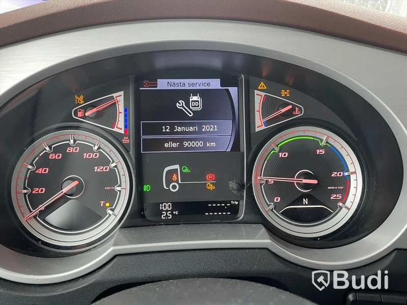 Lastbil DAF XF 530 SSC med schakttrailer/isolerad för asfalt
