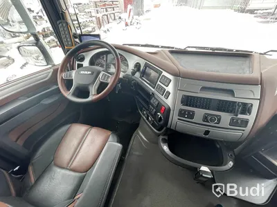 Lastbil DAF XF 530 SSC med schakttrailer/isolerad för asfalt