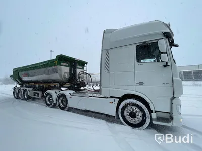 Lastbil DAF XF 530 SSC med schakttrailer/isolerad för asfalt