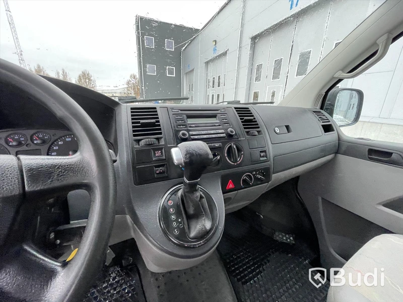 Lätt Lastbil Volkswagen Transporter 2,5 Tdi | 5 sittplatser | Automat