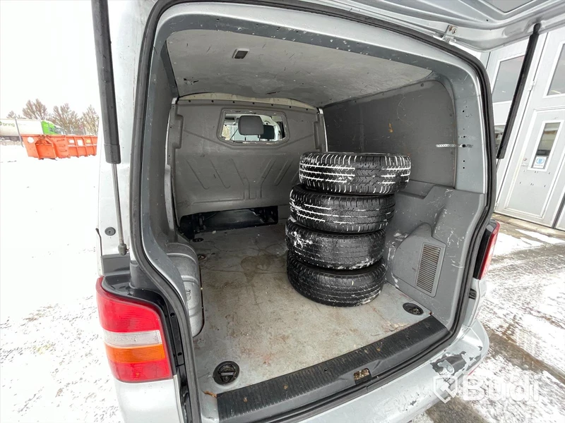Lätt Lastbil Volkswagen Transporter 2,5 Tdi | 5 sittplatser | Automat
